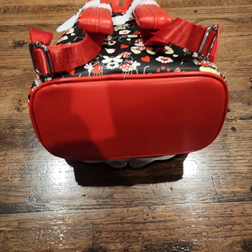Disney Loungefly Mickey and Minnie Mouse Heart Hands Mini Backpack - Picture 4 of 10